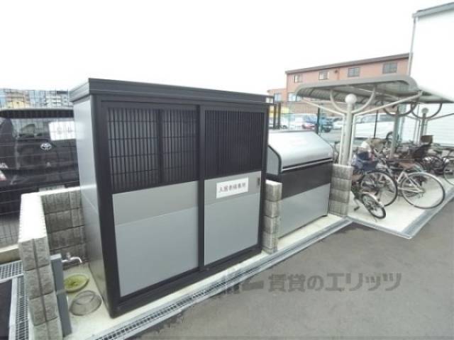 ゴミ置き場　ダストボックス