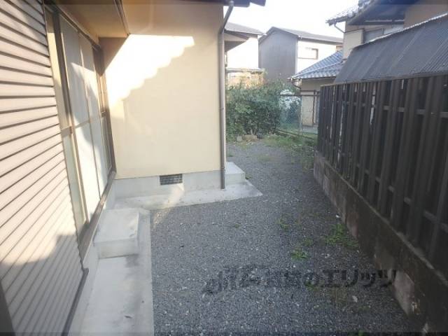 裏庭