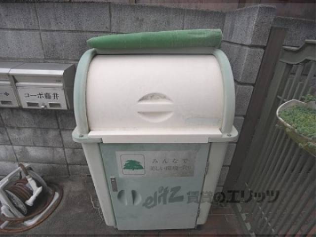ゴミ置き場　ゴミボックス