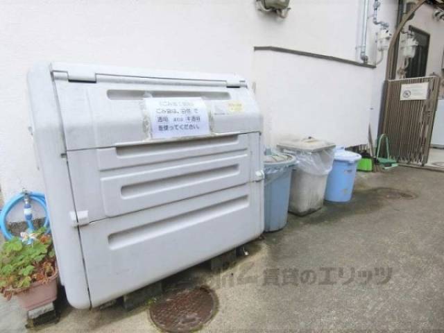 ゴミ置き場