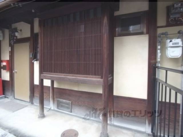 玄関前