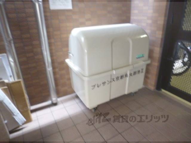 ゴミ置き場