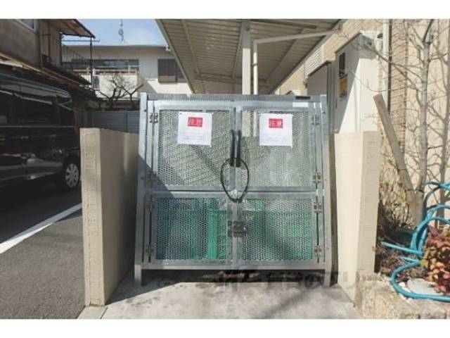 ゴミ捨て場
