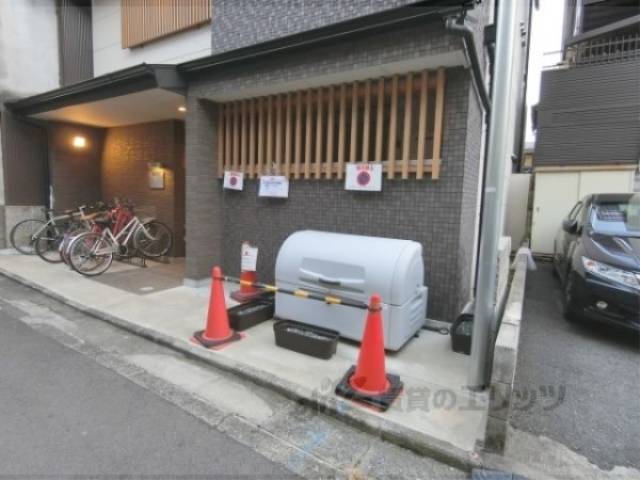 ゴミ置き場