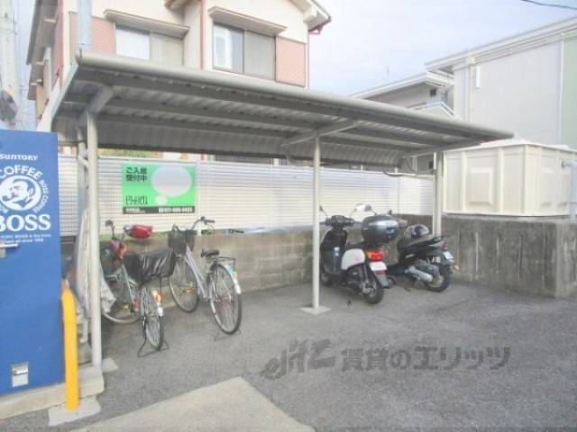 駐輪場　庭