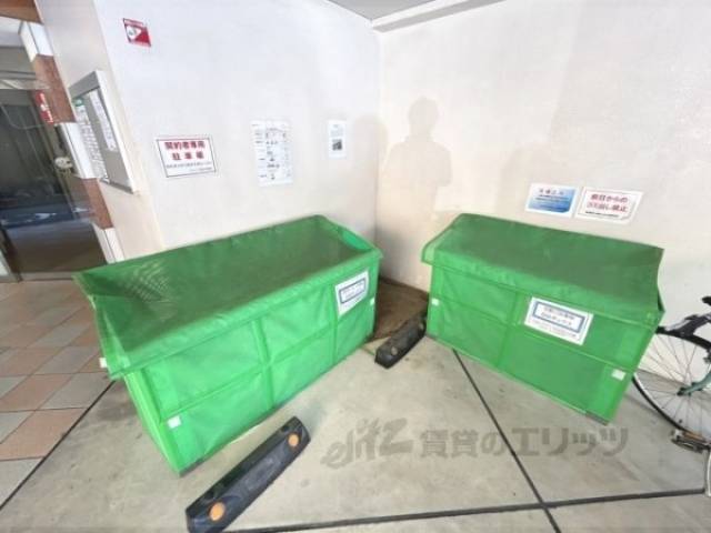 ゴミ置き場