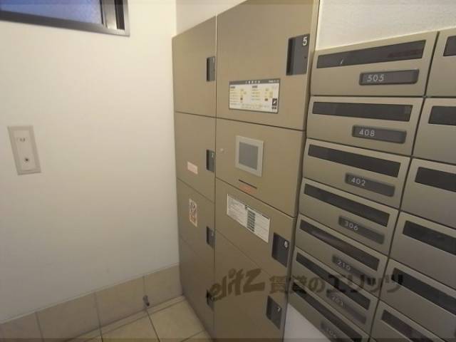 宅配ボックス