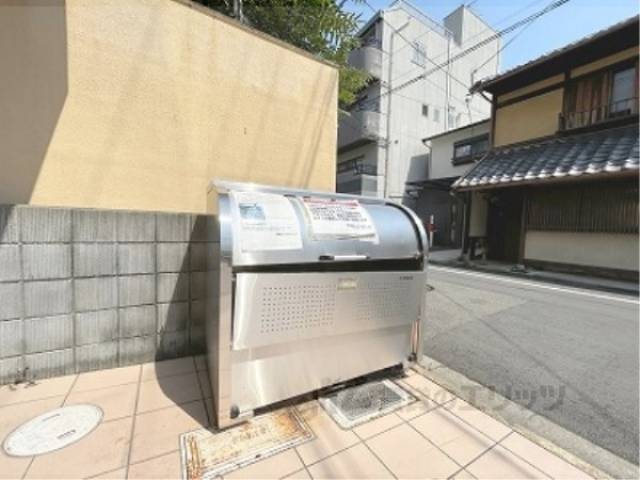 ゴミ置き場