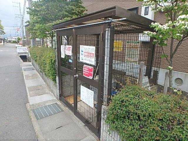 ゴミ置き場