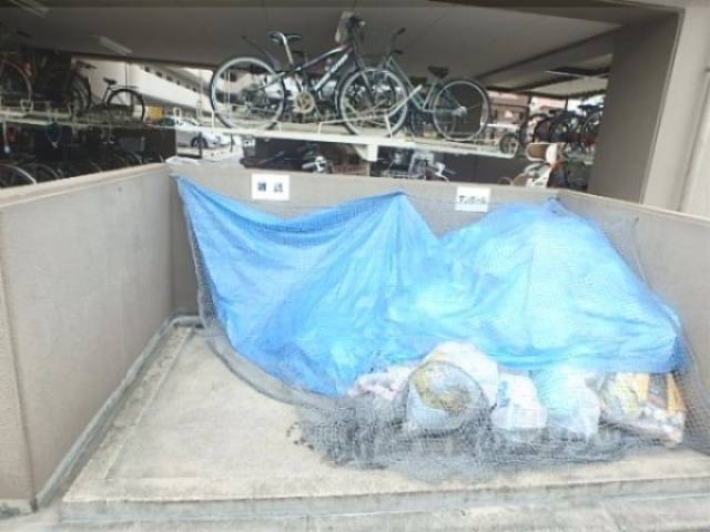 ゴミ置き場