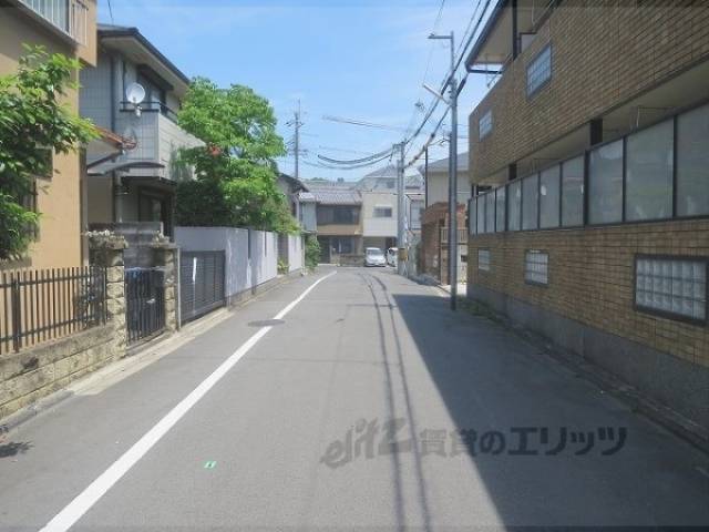前面道路　北側