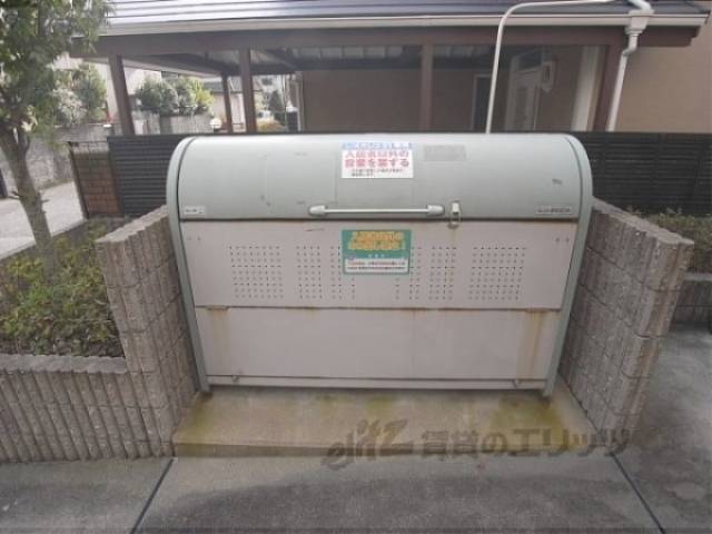 ゴミボックス