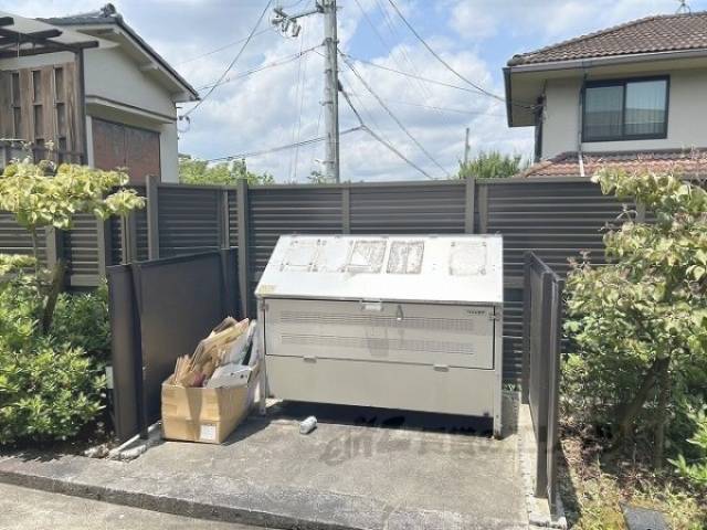 ゴミ置き場