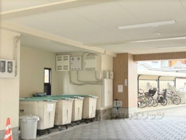 ゴミ置き場