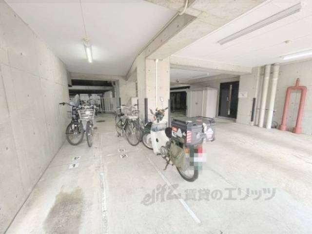 バイク置き場