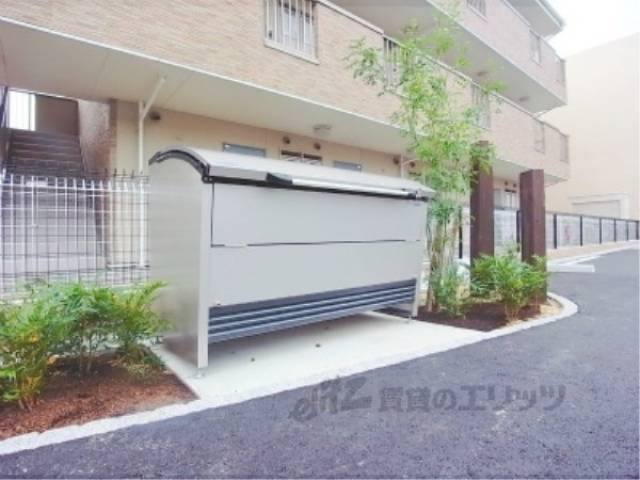 ごみ置き場