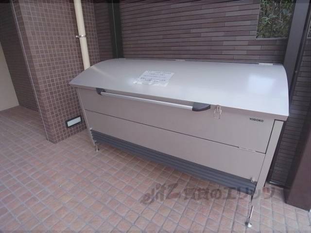 ダストボックス