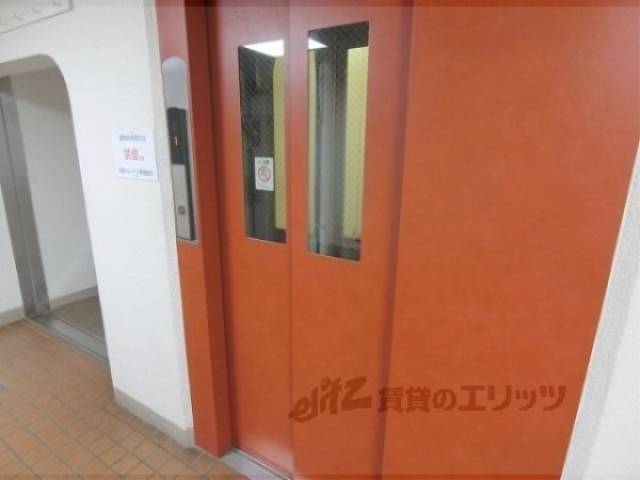 エレベーター