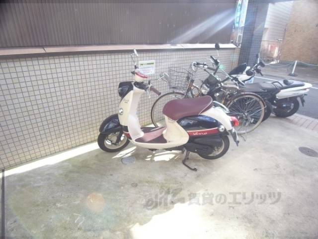 駐輪場　バイク置き場
