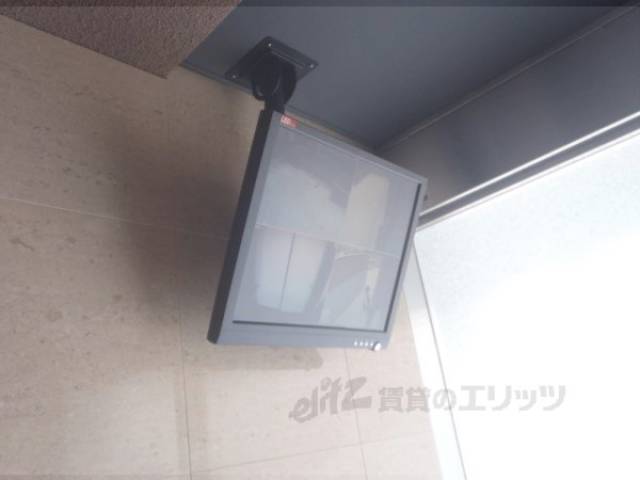 防犯カメラモニター