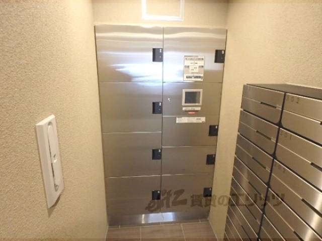 宅配ボックス