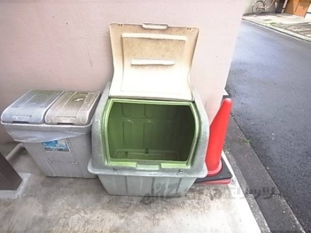 ゴミ捨て場