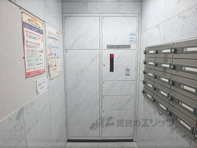 宅配ボックス