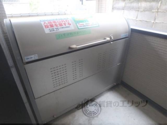 ゴミ置き場　ゴミボックス