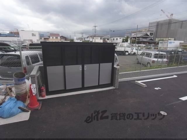 ダストボックス