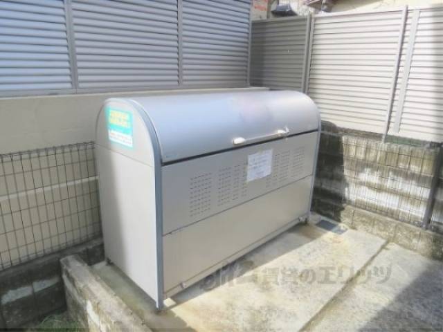 ゴミ置き場　ゴミ捨て場