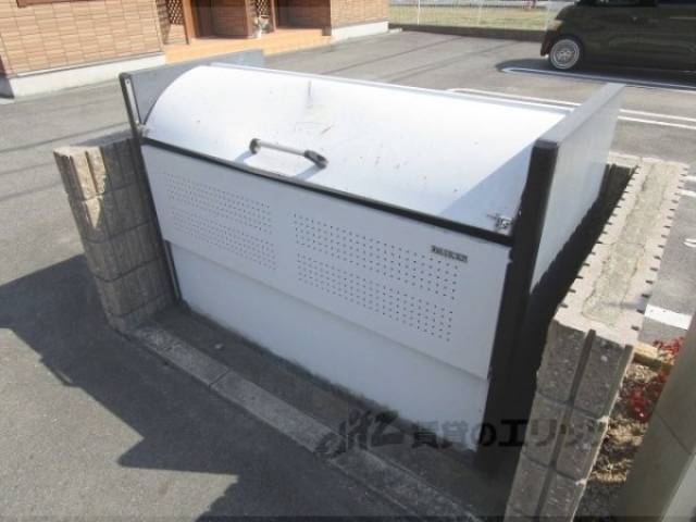 ゴミ置き場