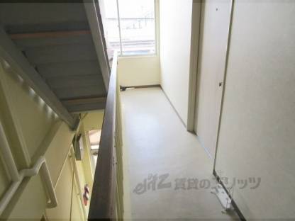 通路　二階