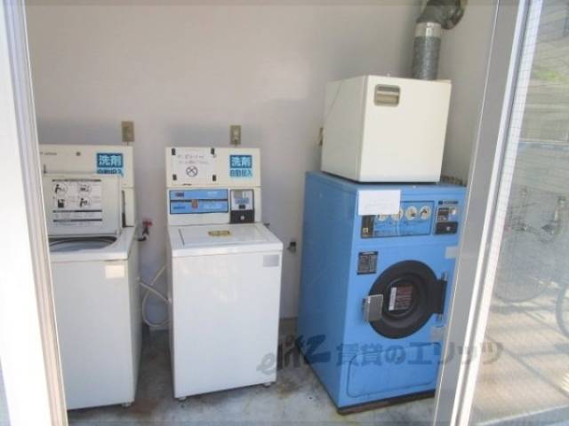 コインランドリー