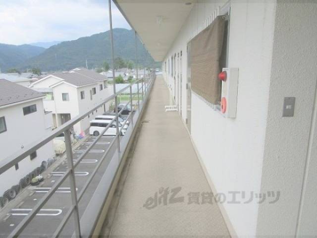 通路　３階