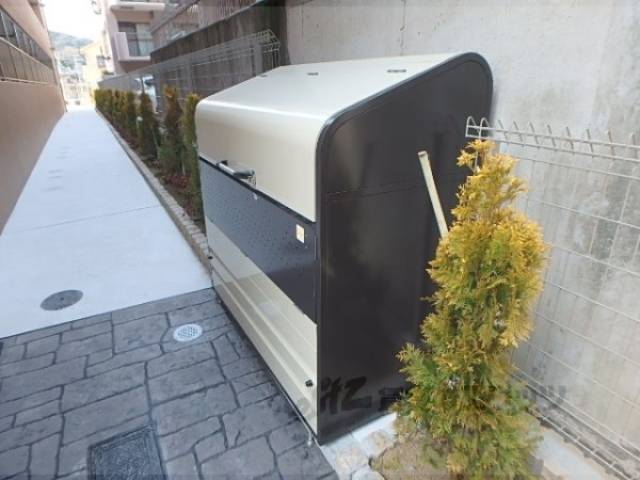 ごみボックス