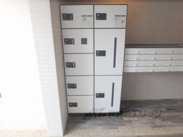 宅配ボックス