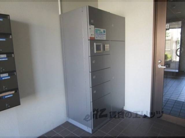 宅配ボックス