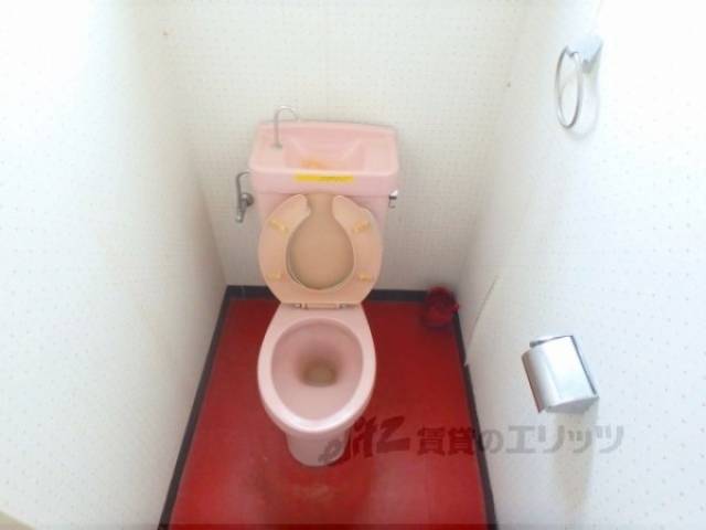 共同トイレ