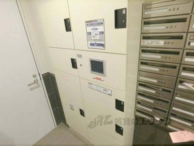宅配ボックス