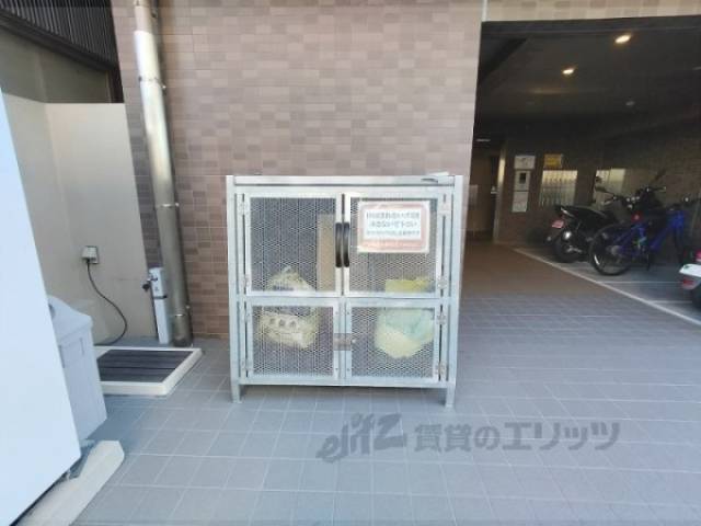 ゴミ置き場