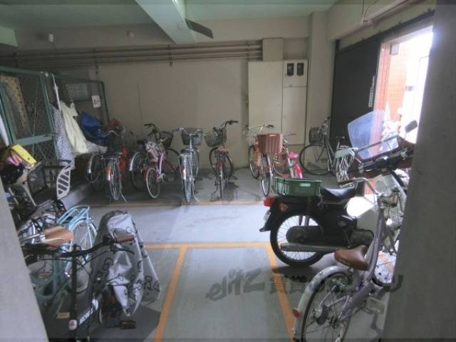 駐輪場