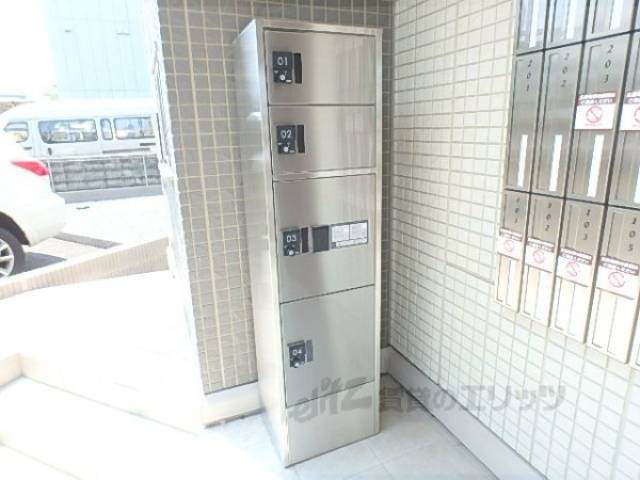 宅配ボックス