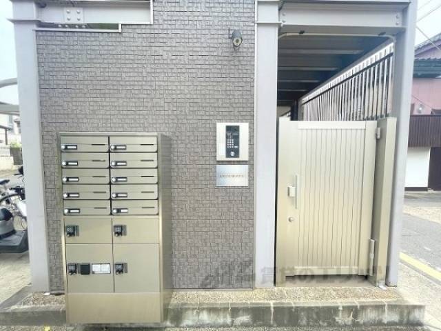 エントランス　1階