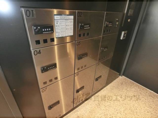 宅配ボックス