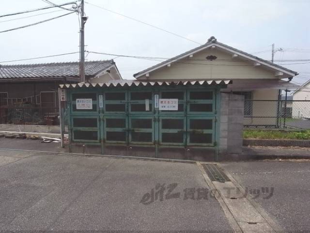 ゴミ捨て場