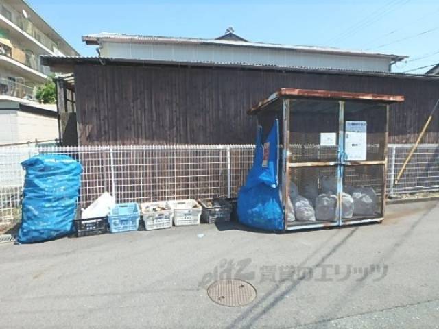 ゴミ捨て場
