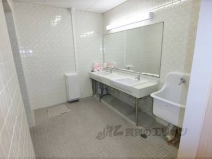 共同男子トイレ