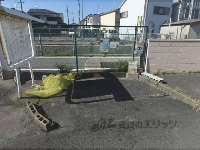 ゴミ置き場