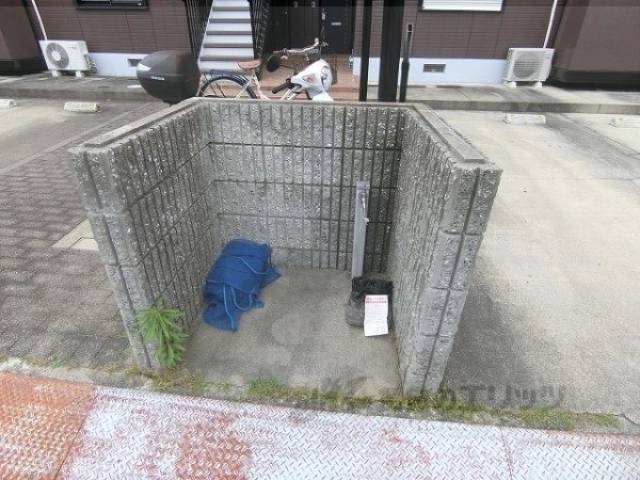 ゴミ置き場