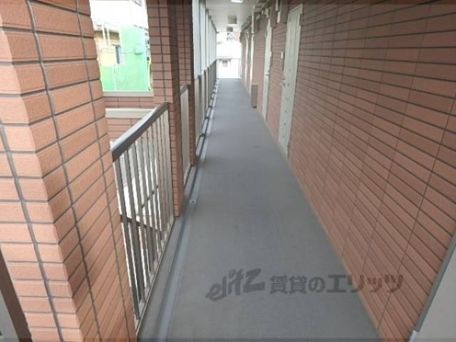 階段　二階廊下